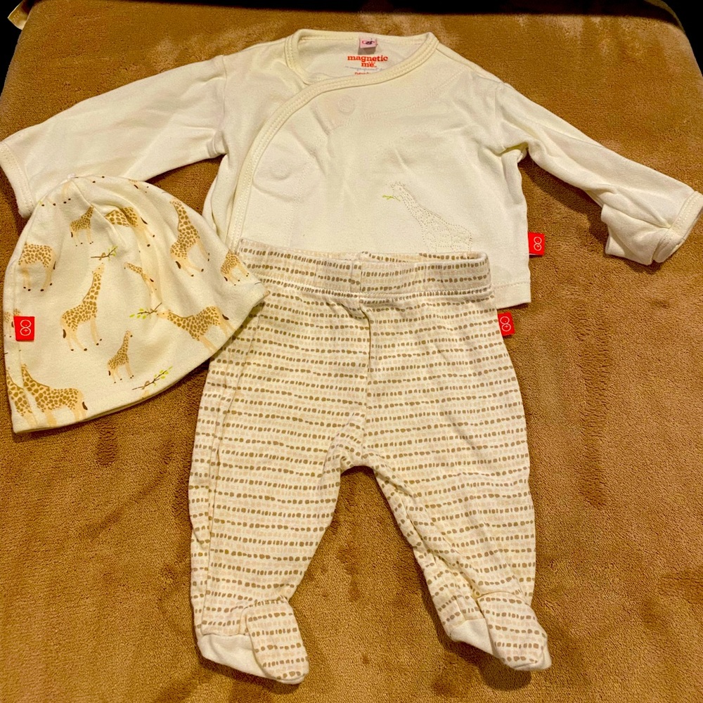 Magnetic Me Newborn 3 piece sleeper